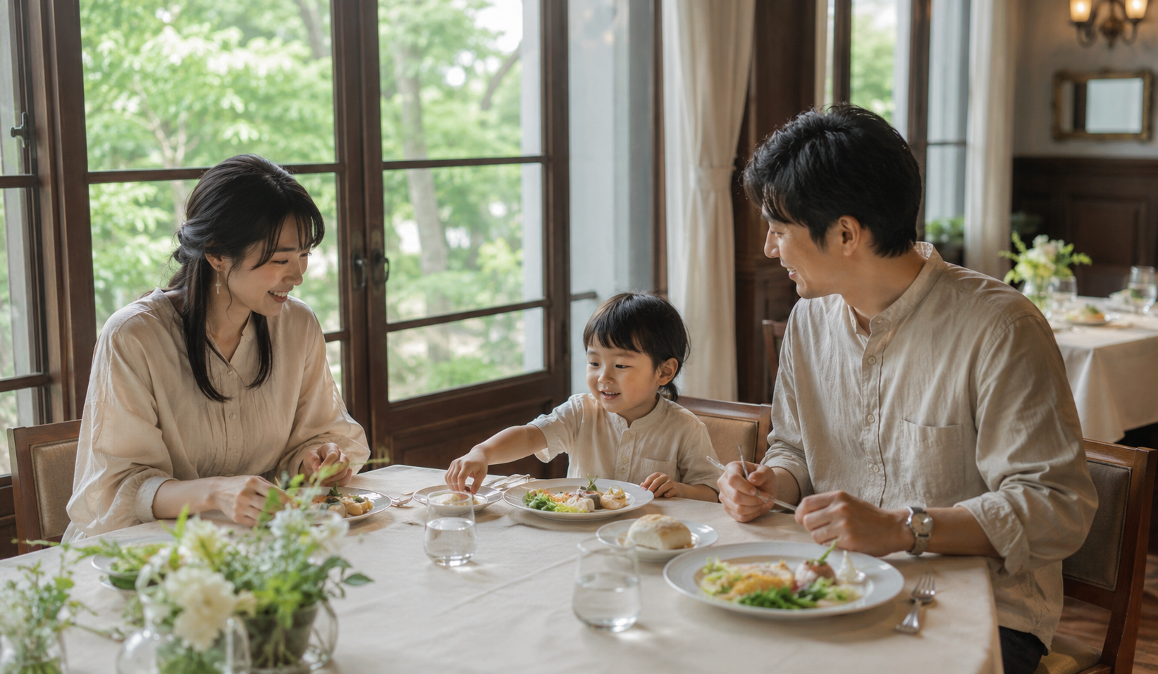 結婚記念日に食事を楽しむ家族の様子